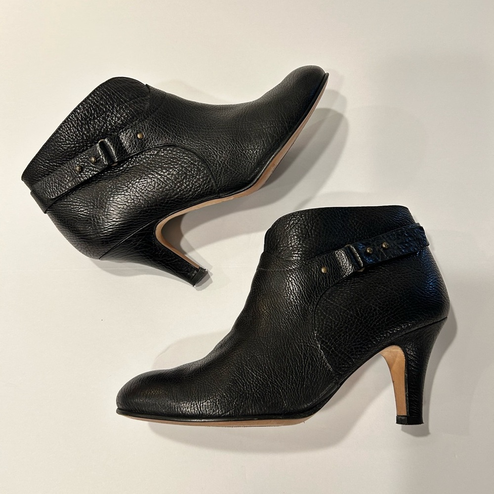 Anyi Lu Black Leather Ankle Booties Dressy Heeled 37.5 Made in Italy‎